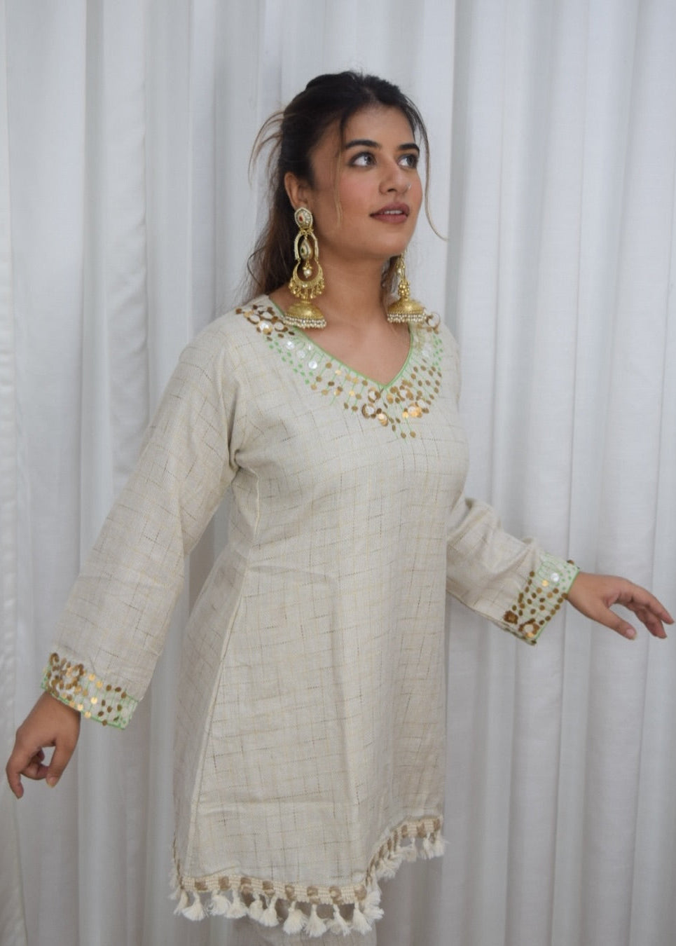 Jute cotton hand embroidered tassel co-ord set