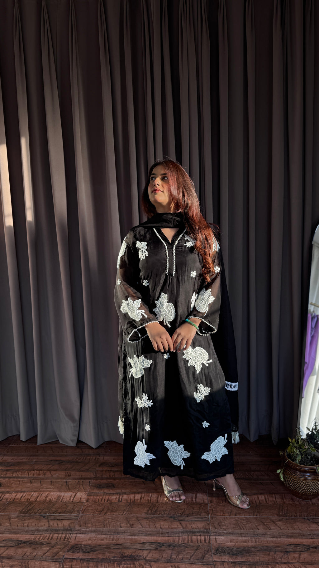 Mastaani Pakistani suit set