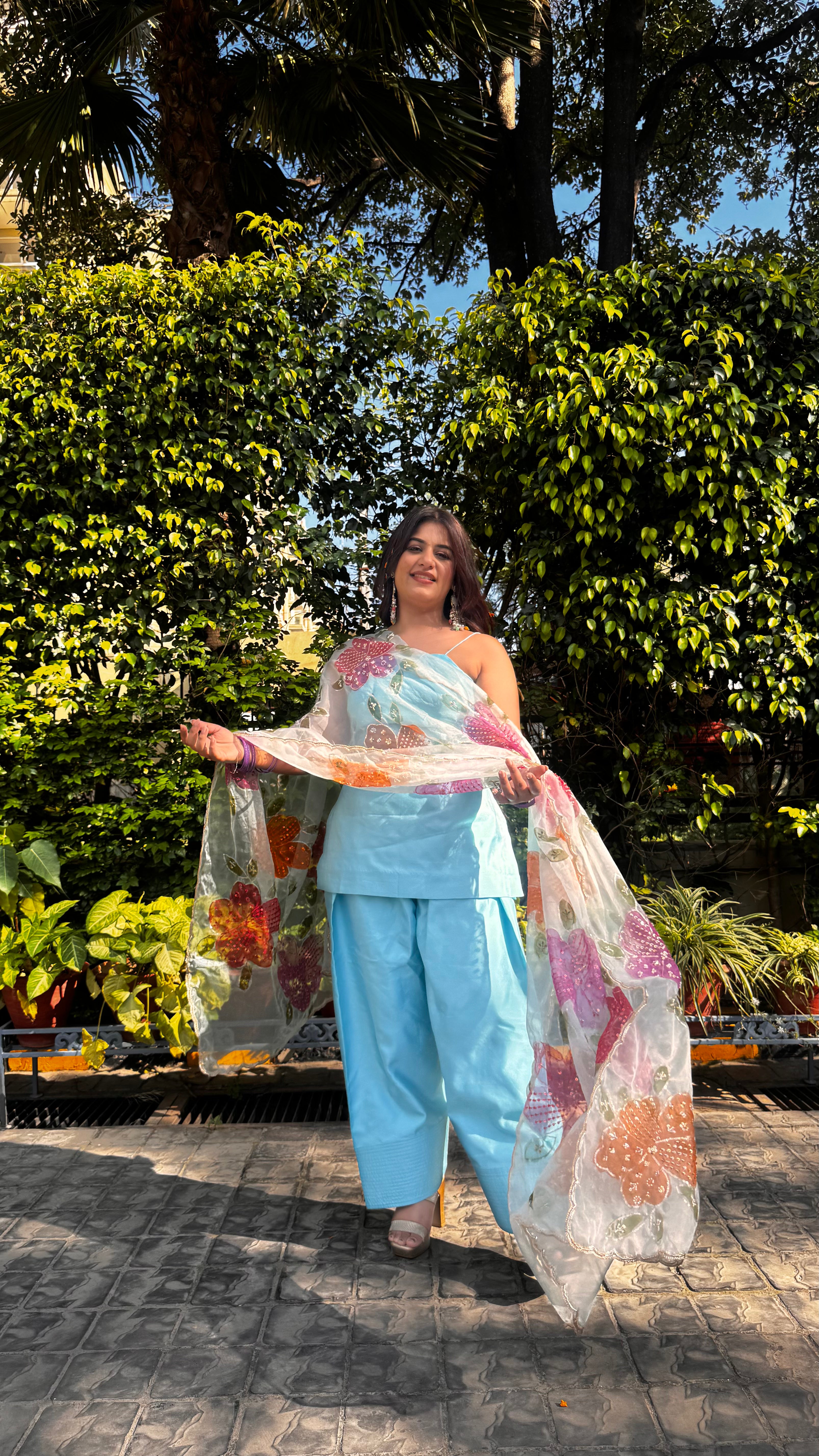 Neela Noor Farsi Suit Set