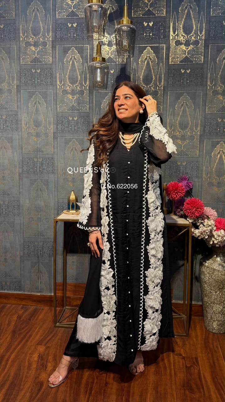 Faiza Pakistani set