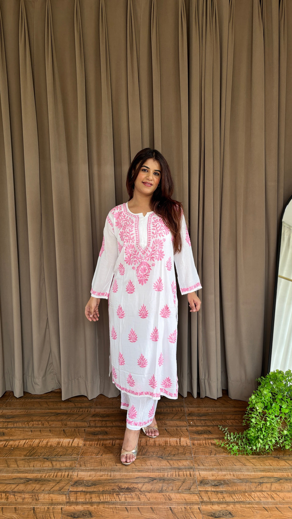 Sutra Chikankari Set