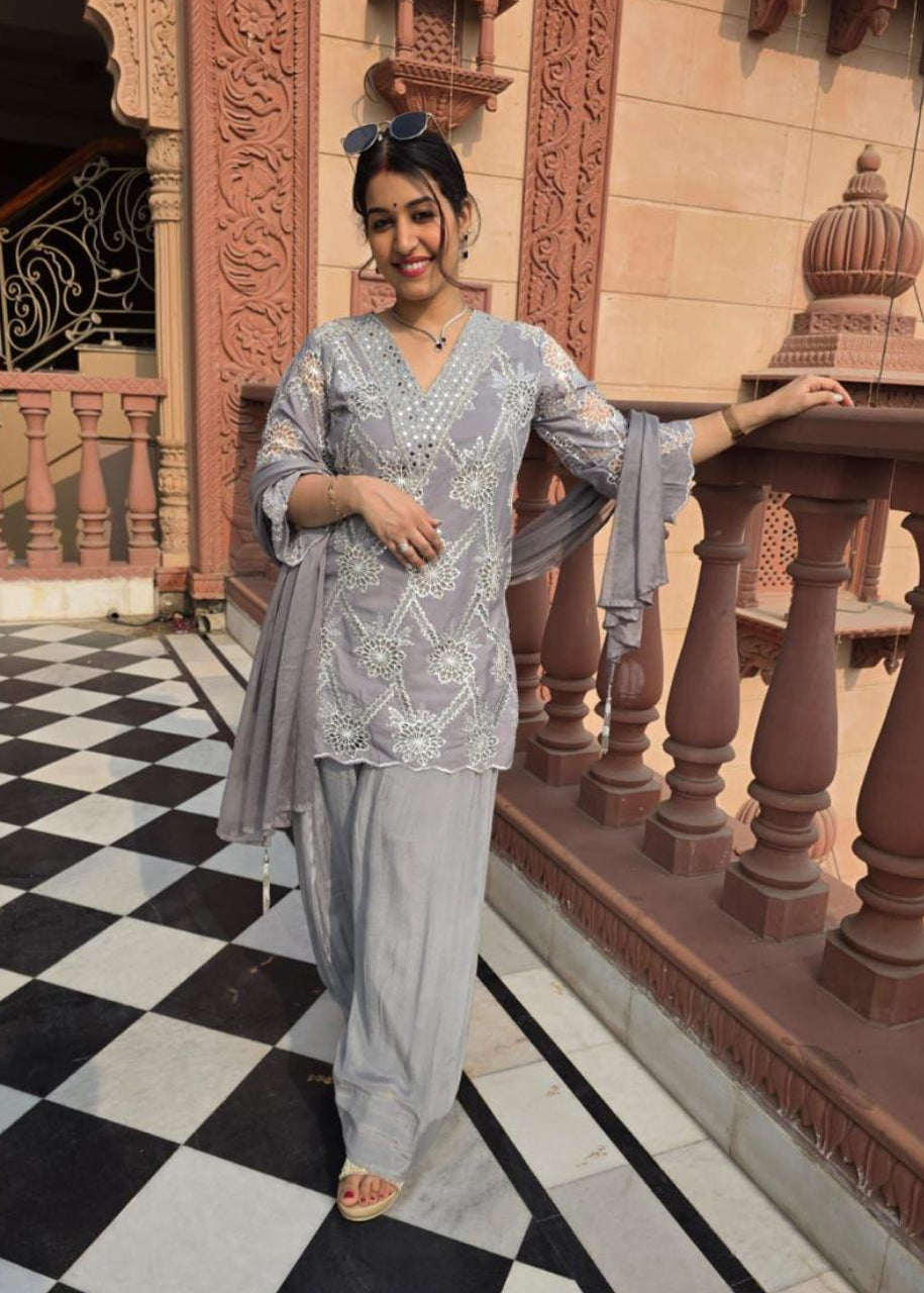 Farshi Salwar Suit Set